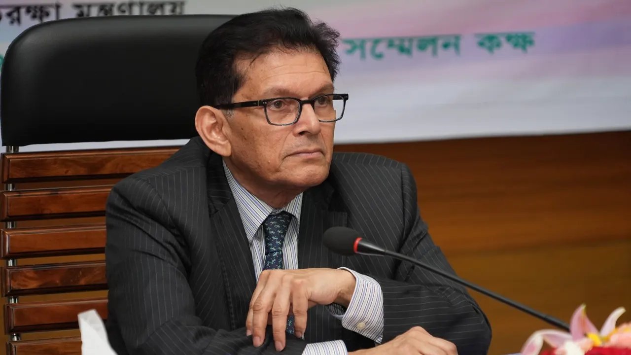 উপদেষ্টা পরিষদ থেকে মন্ত্রিসভায় ডাক পাচ্ছেন যিনি