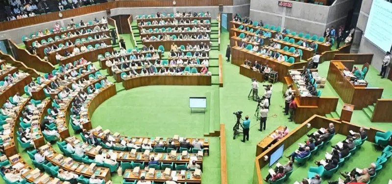 বিরোধীদলীয় নেতা, উপনেতা ও হুইপ হলেন কারা?